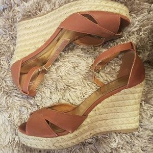 Tan Wedges